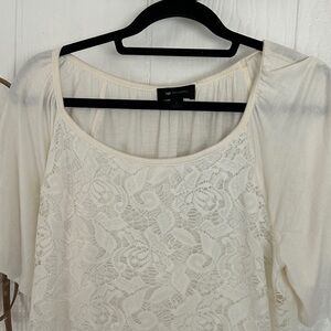 Studio Women's Ivory Lace Blouse